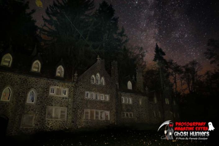Milky way skies above Dundas Castle in Roscoe, NY in the dark sky territory, doing ghost hunting photography and Milky Way photography.